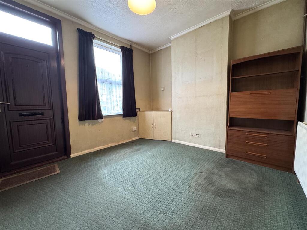 House in Ipswich, Stoke - View 2