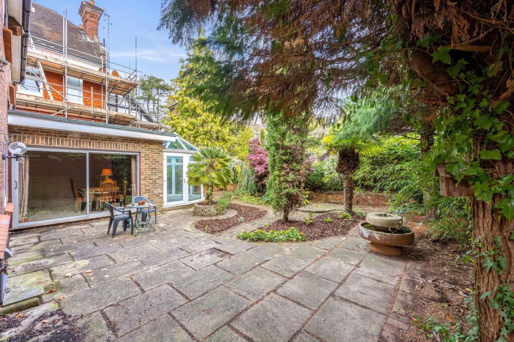 Brighton Road, Hassocks photo 2