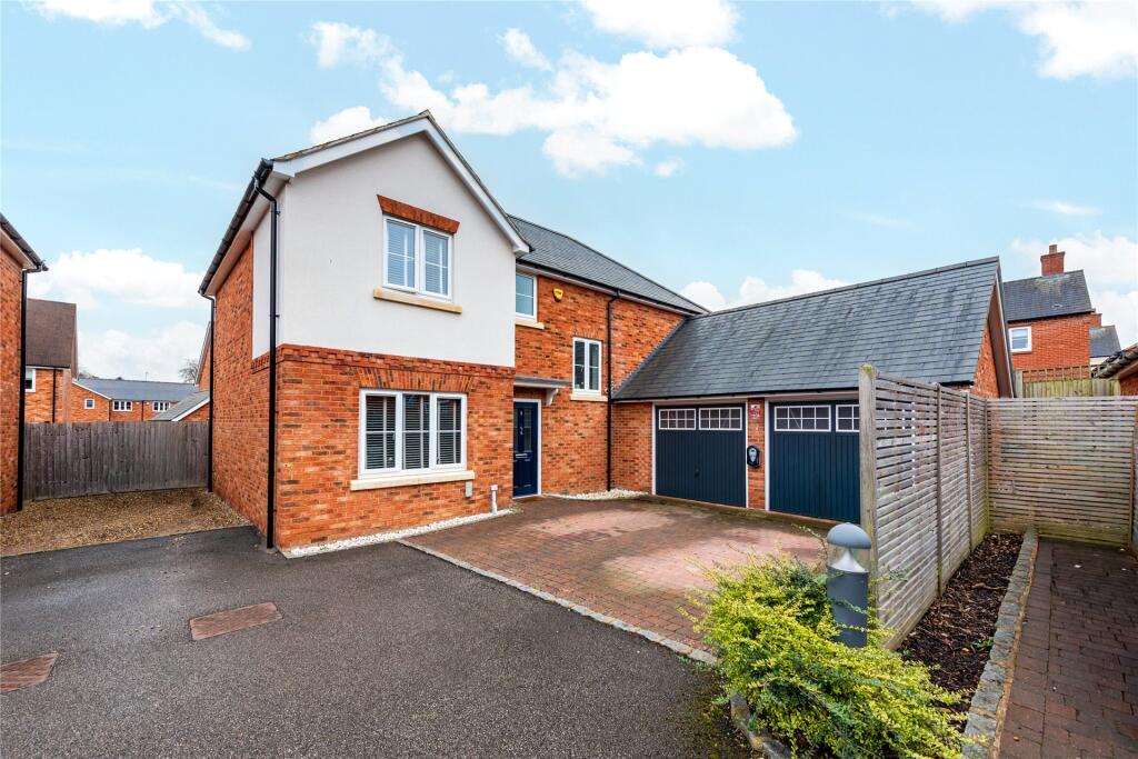 Main image of property: Brookfields, Stoke Hammond, Milton Keynes, Buckinghamshire, MK17