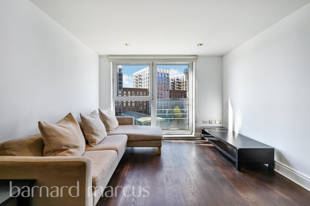 Main image of property: Smugglers Way, London