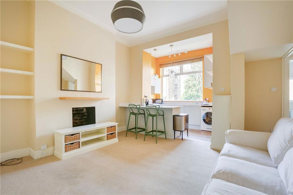 Main image of property: Aynhoe Road, London