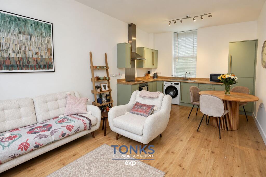 Apartment in Dudley - View 2