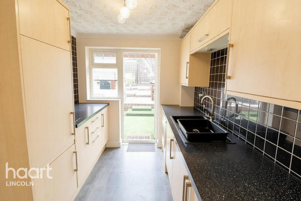 House in North Kesteven, Washingborough - More