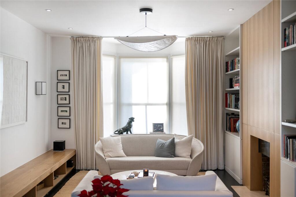 Main image of property: Barclay Road, London, SW6