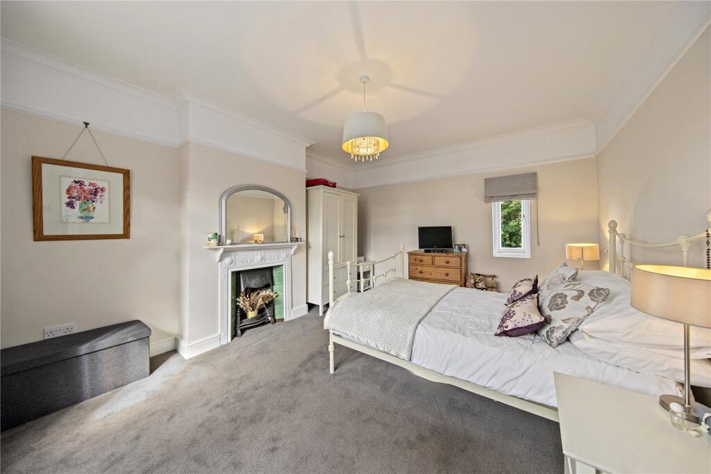 House in London - More