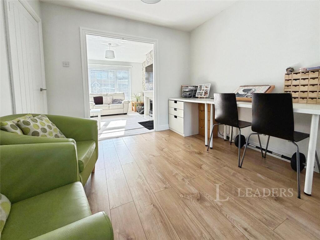 House in Bishop's Stortford, Hockerill - View 4