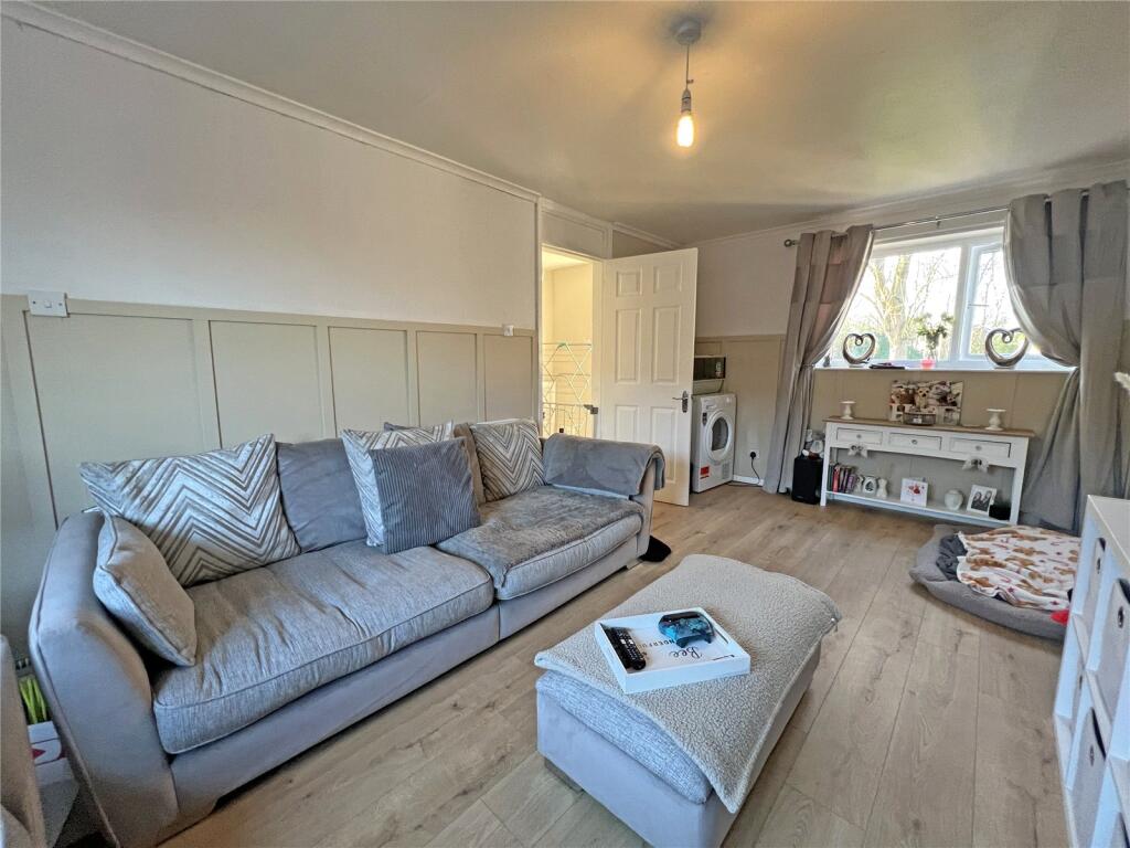 Weybridge, Woodside, Telford, Shropshire, TF7 photo 2