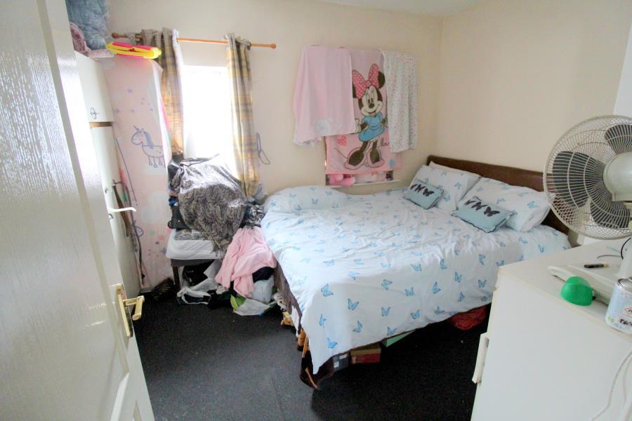 House in Slough - View 5