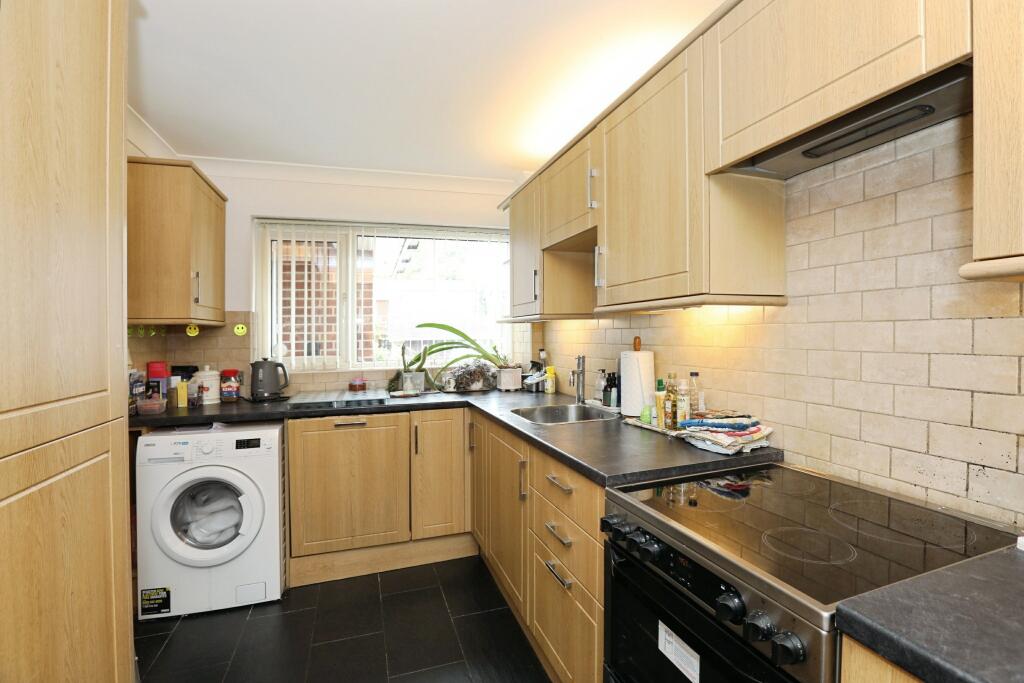 House in Redhill - More