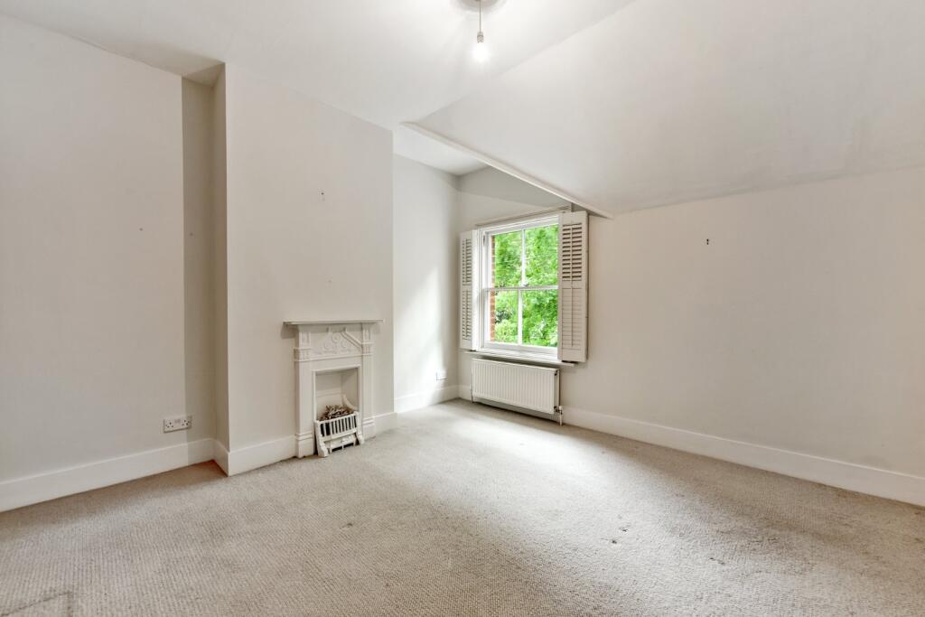 House in Slough - More