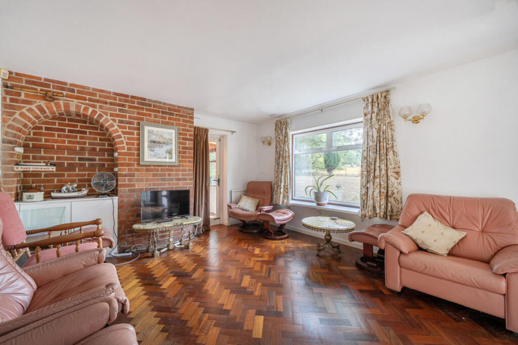 House in Cheapside, Sunninghill and Ascot - View 3
