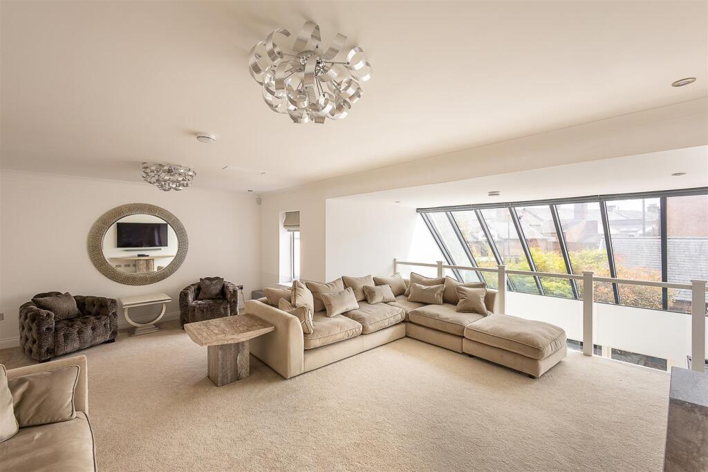 House in Newcastle upon Tyne - View 3