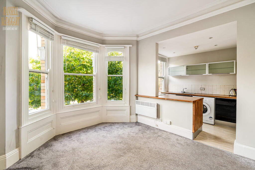 Apartment in Hove, Aldrington - View 4