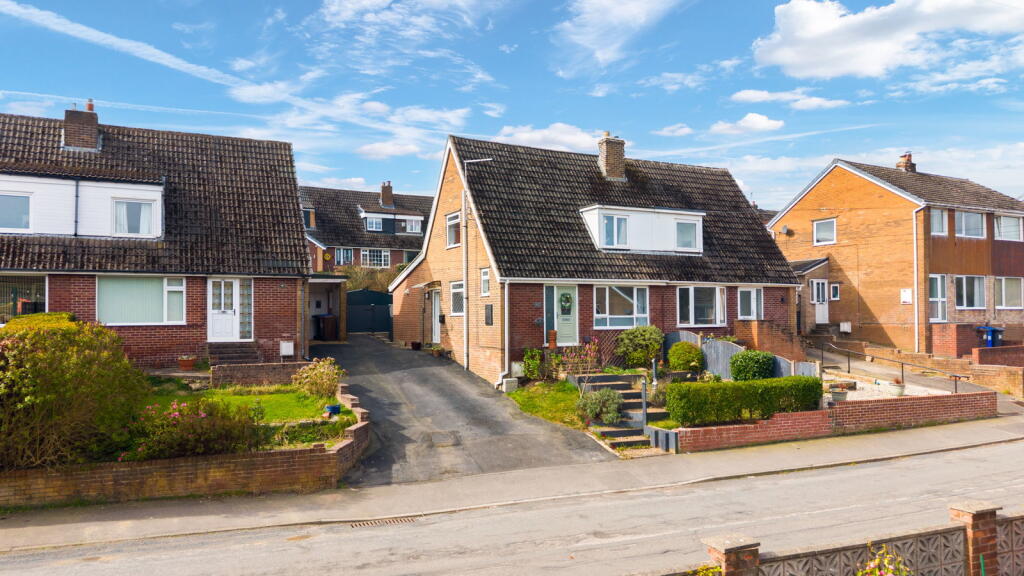 Main image of property: Smithy Moor Avenue, Stocksbridge, Sheffield, S36 1FN