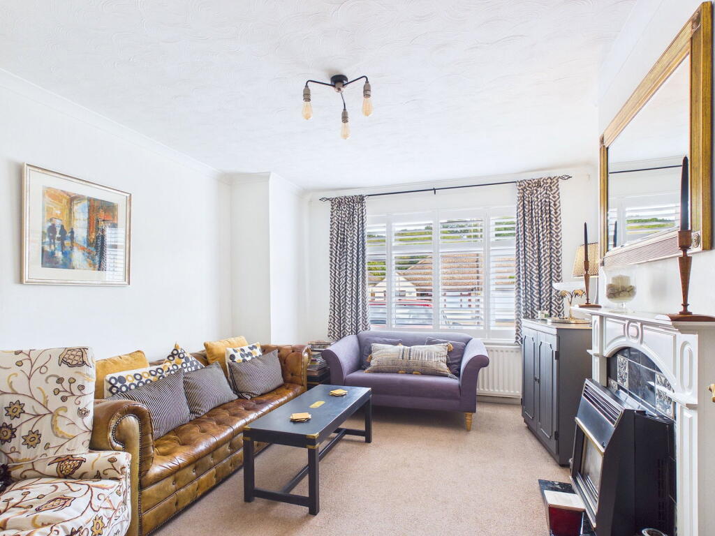 House in Three Rivers, Croxley Green - View 2