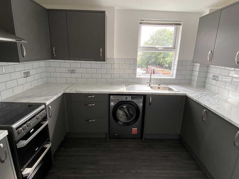 Apartment in Slough - View 4