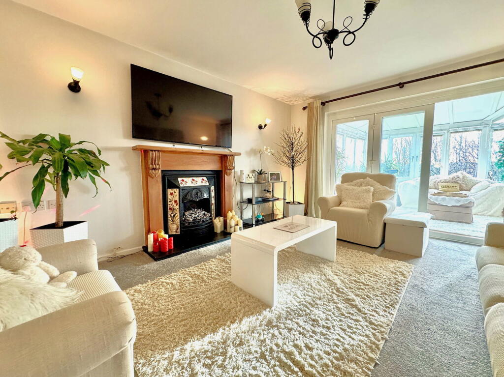 Meadowlands, Woolwell, Plymouth, PL6 7RR photo 2
