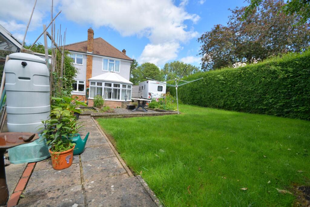 McKinnell Crescent, Abbotts Farm, Hillmorton photo 4