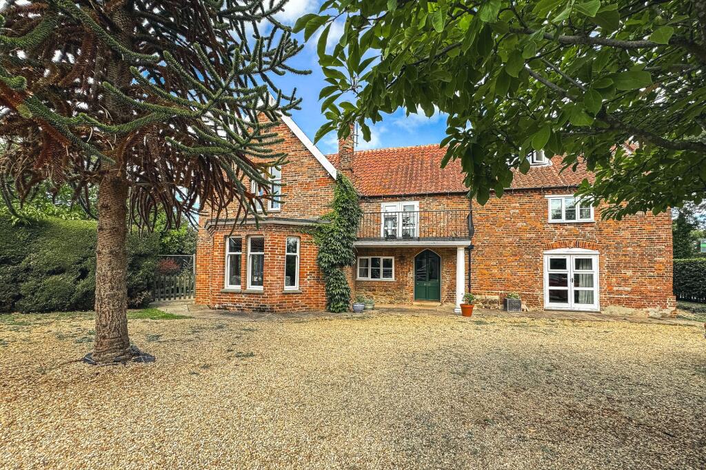 5-bed detached on 5, Nursery Lane, £550,000