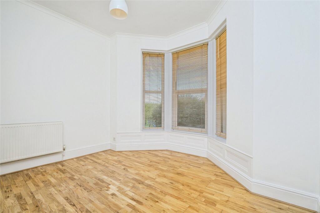 Apartment in Plymouth - More