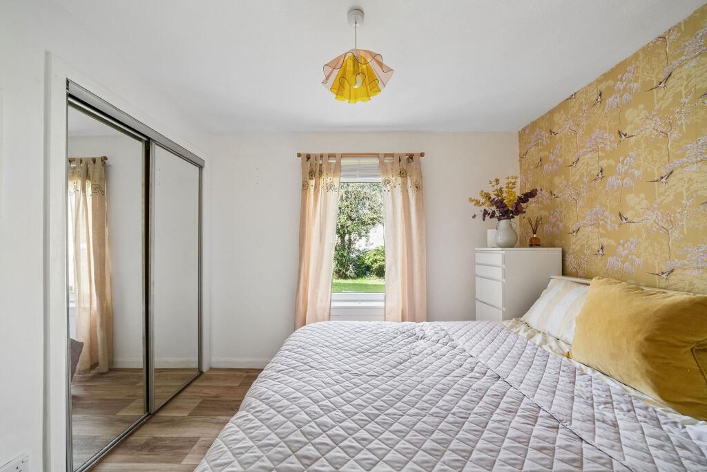 Apartment in Edinburgh, West Lothian - View 4