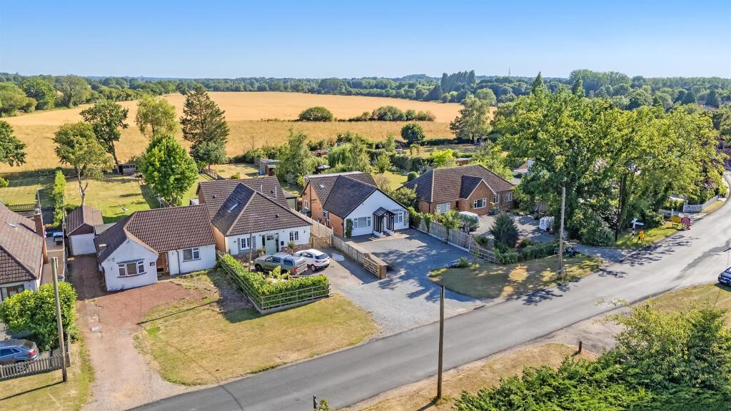 Main image of property: Chelmsford Road, Blackmore, Ingatestone