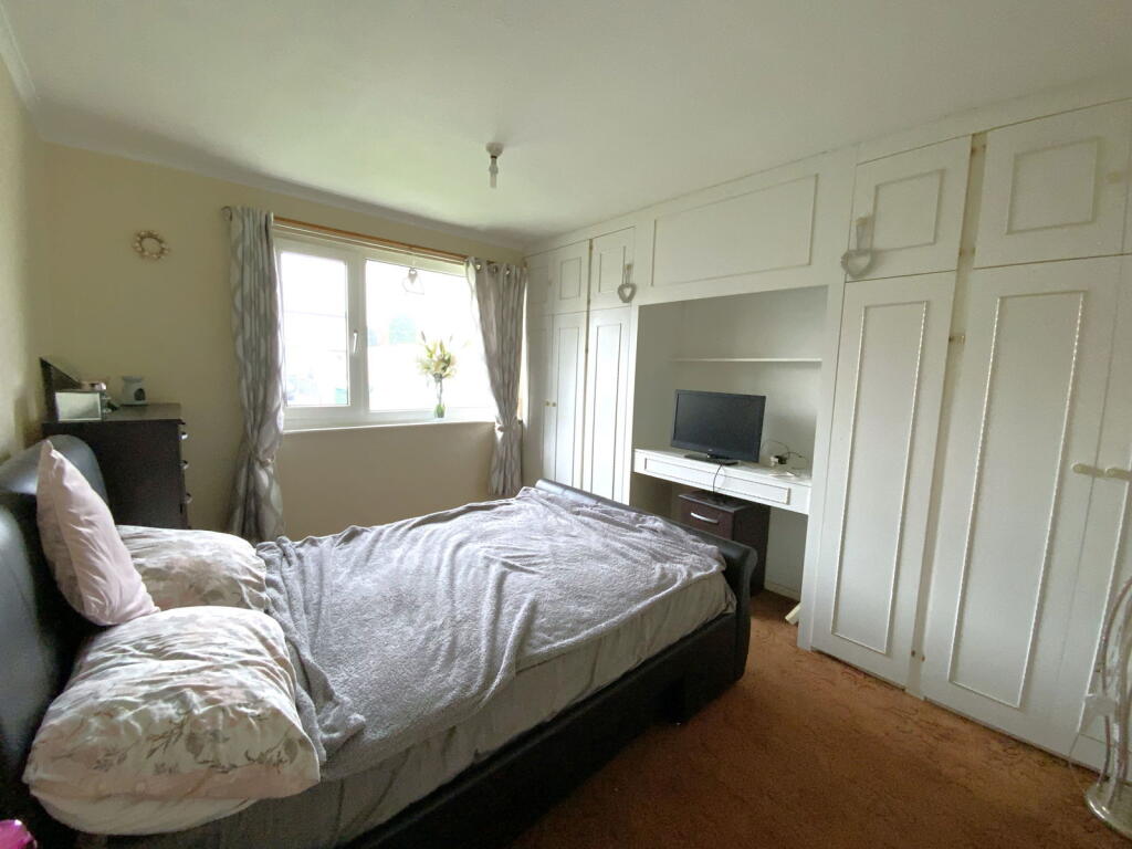 Additional image 6 of ROWLEY REGIS, Throne Road