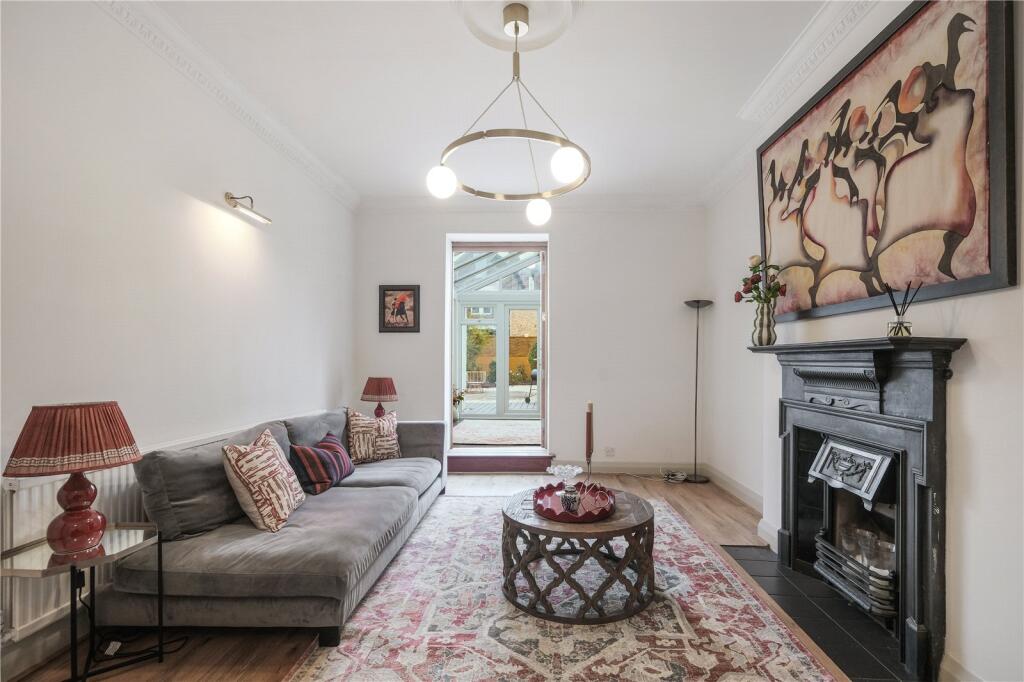 3-bed flat on Dean Road, Willesden Green, NW2, £725,000
