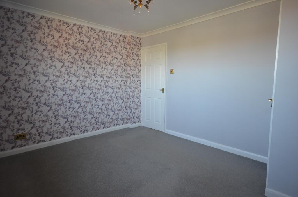 House in Lincoln - View 5