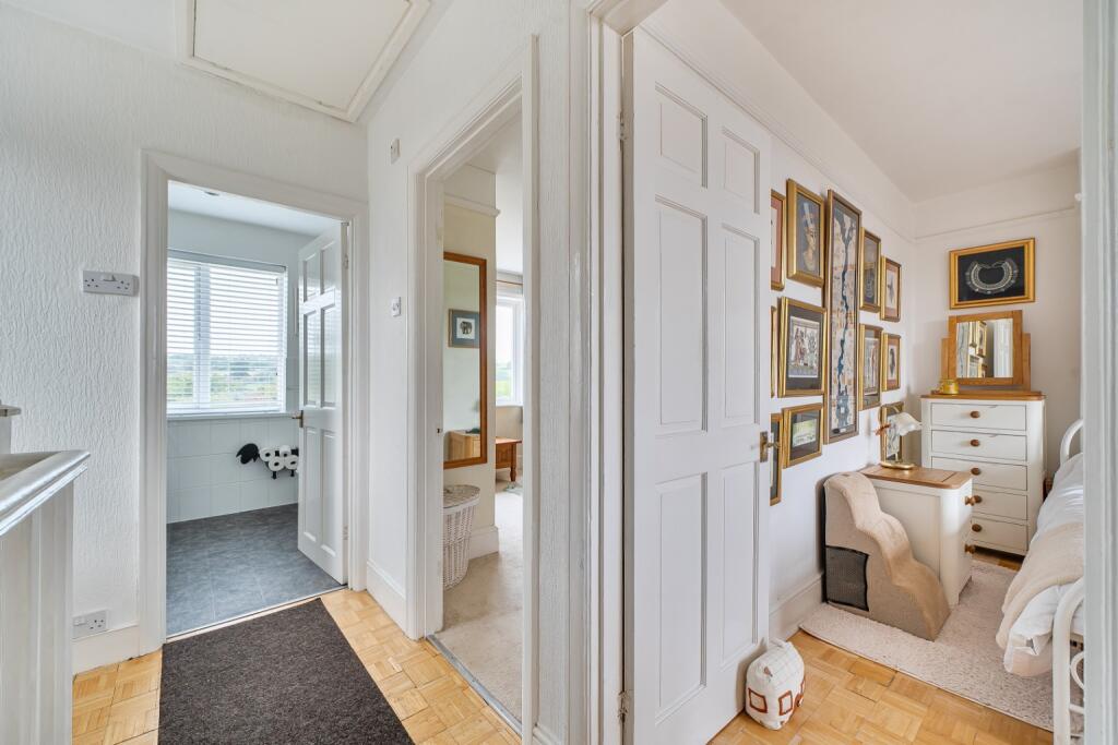 House in Plymouth - View 4