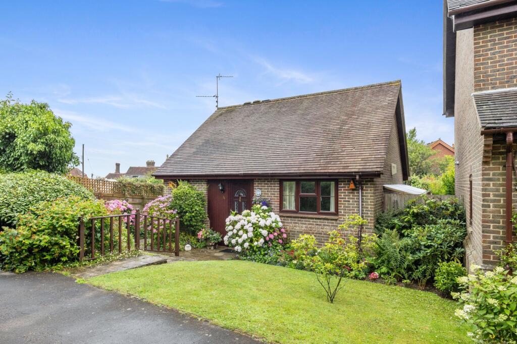 Main image of property: Court Meadow, Rotherfield, TN6