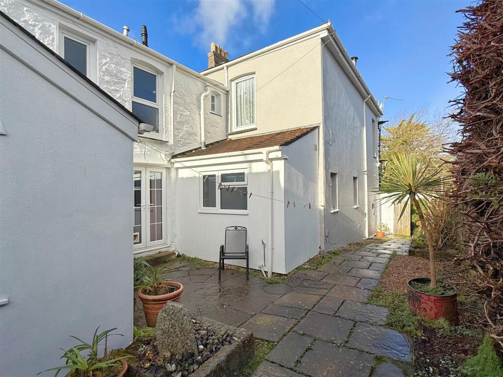 Park Terrace, Falmouth photo 2