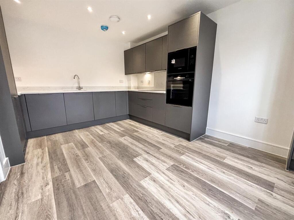 House in Stevenage - View 2