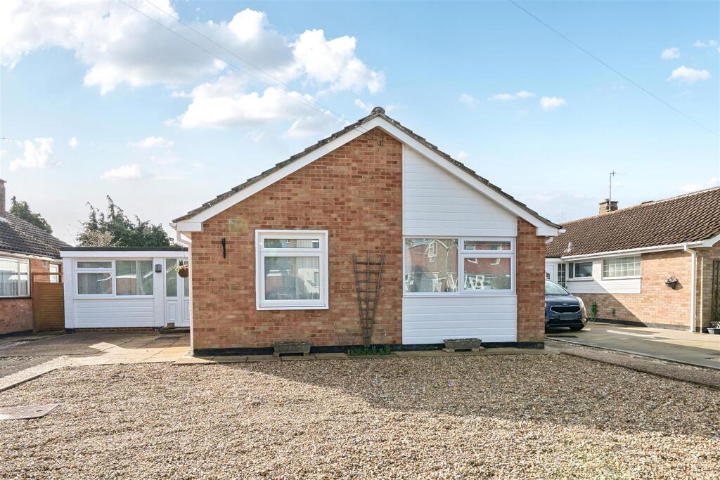 3-bed detached on Wentworth Close, Barnham, £400,000