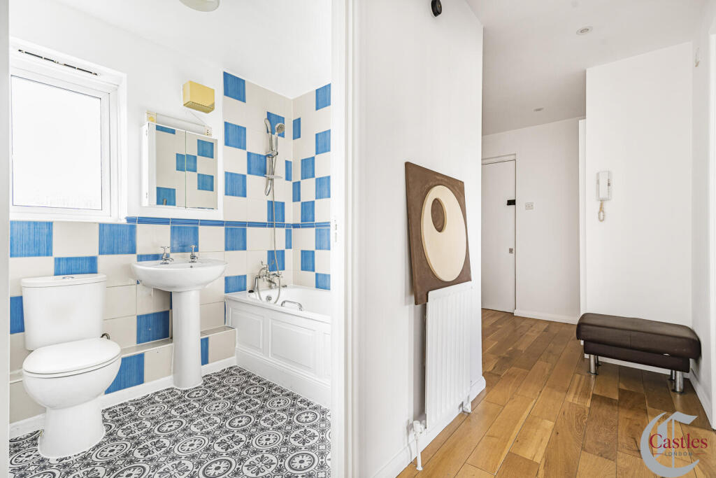 Apartment in London - View 5