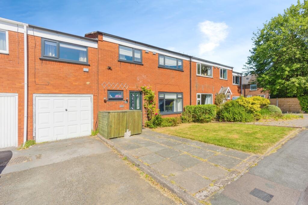 Main image of property: Blossoms Hey, Cheadle Hulme, Cheshire, SK8
