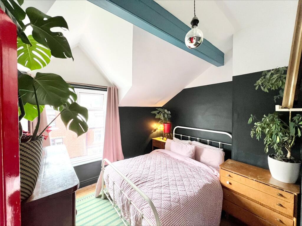 House in Kirklees, West Yorkshire - More