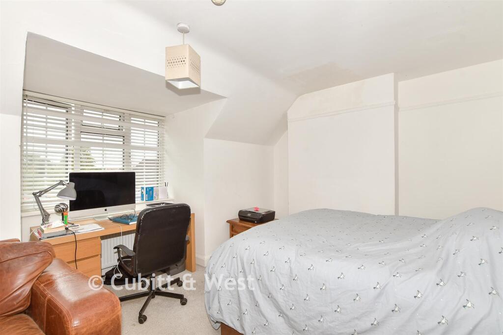 Apartment in East Grinstead, Blackwell - View 5