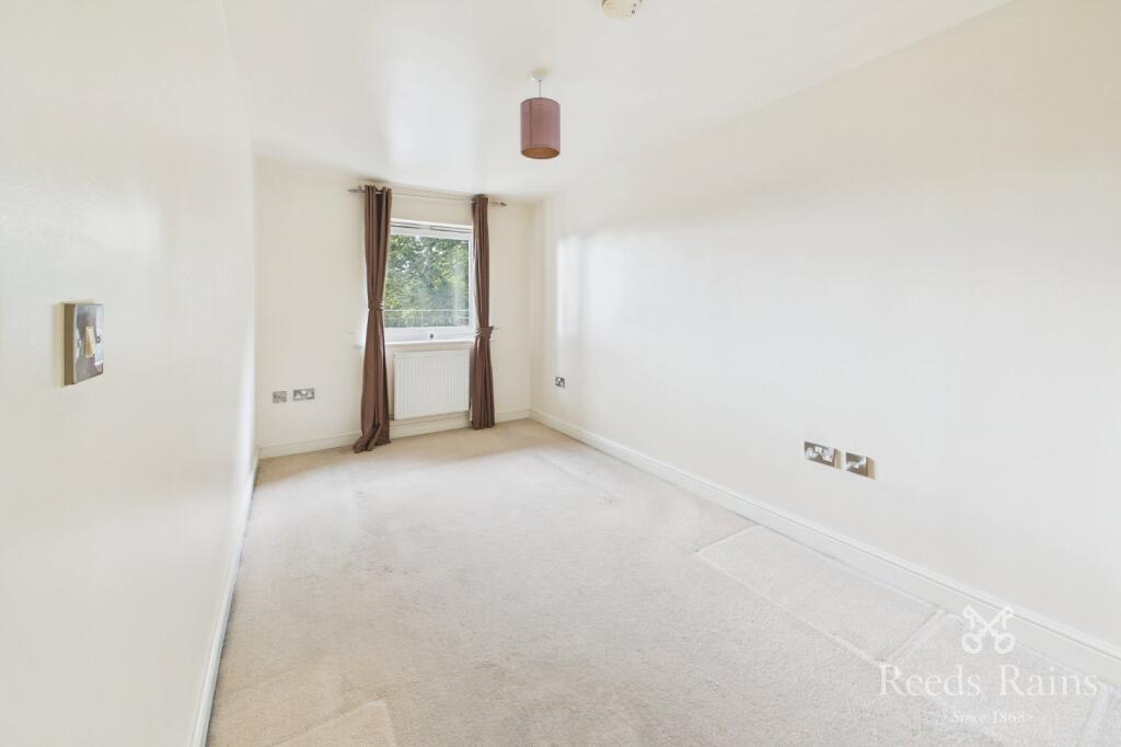 Apartment in Sheffield, Sheffield Lane Top, Firth Park - More