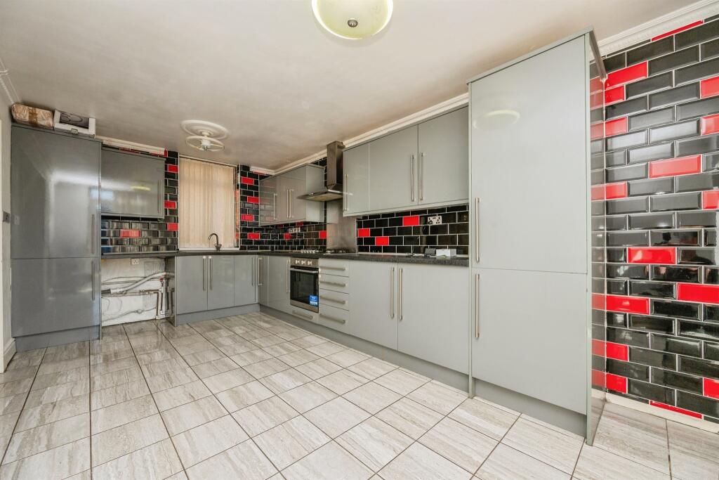 Ilmington Close, Redditch - View 4