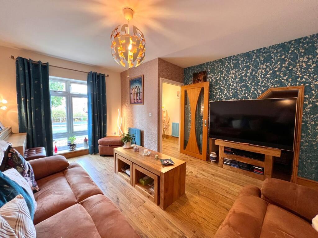 House in Duston, Marina Park, Upton - More