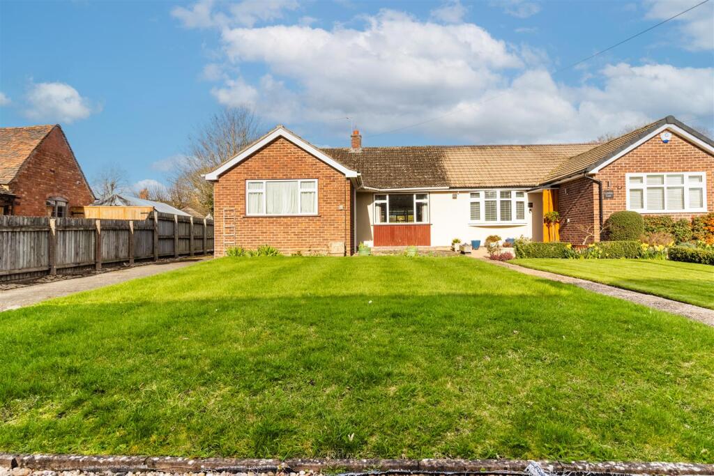 Main image of property: Thorn Way, Long Itchington, Southam