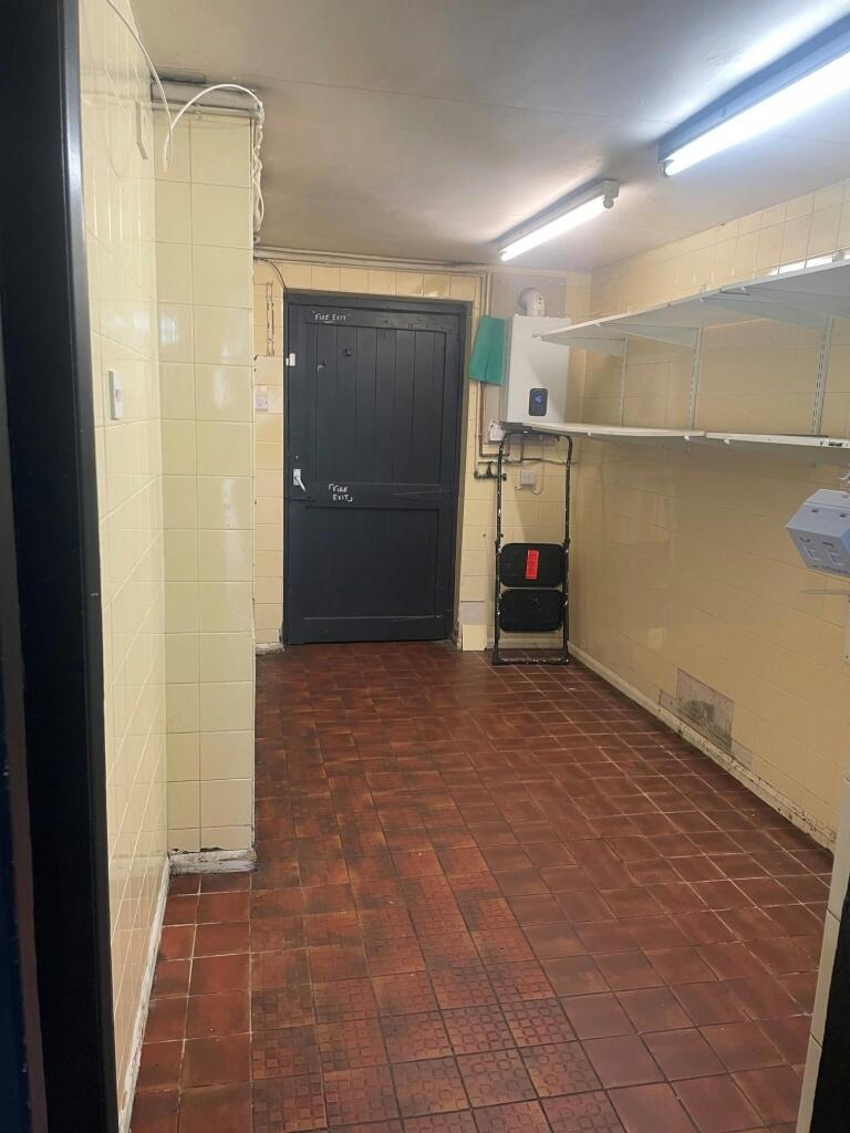 Store 1.jpg