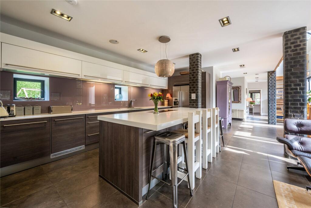 Horsham Road, Beare Green, Dorking, Surrey, RH5 photo 3