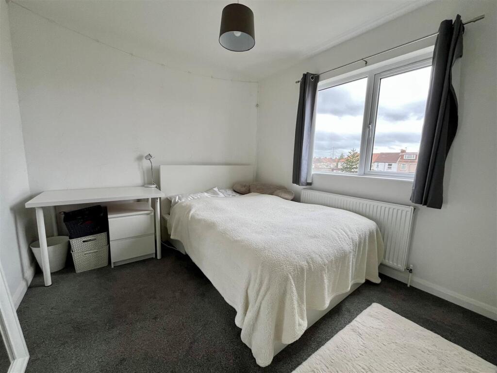 6 bedroom house for rent