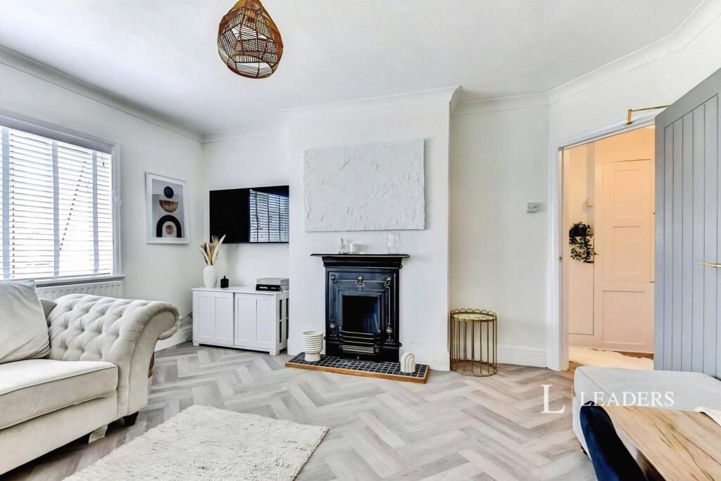 House in Bognor Regis - View 4
