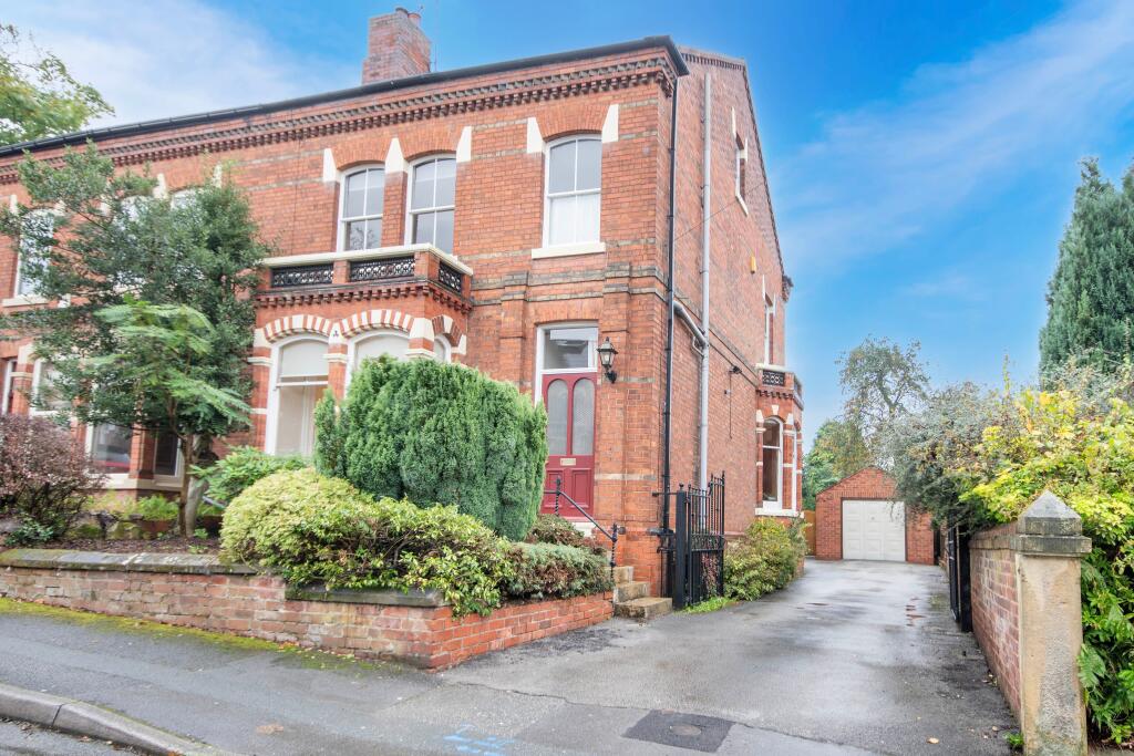 Main image of property: 8 Sunnyside