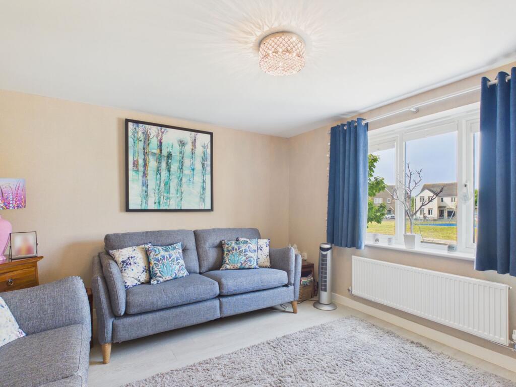 House in Cardiff, Llantwit Major - More