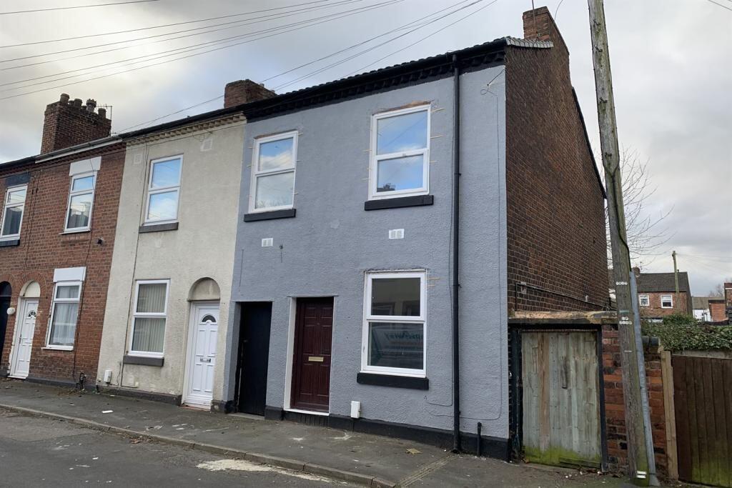 Main image of property: 15 Cawdor Street, Runcorn, Cheshire, WA7 1EN