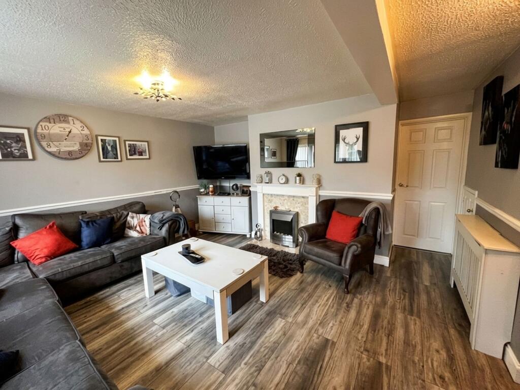 Knapp Road, Thornbury, BS35 photo 2